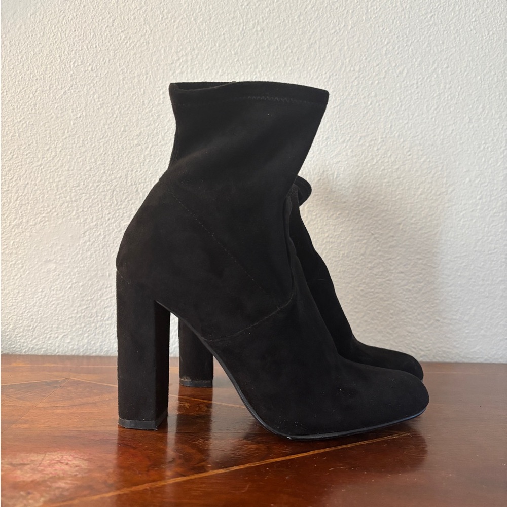 Steve Madden Black Suede Ankle Boots